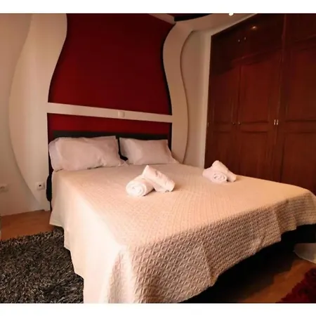 Апартаменти Carmix *